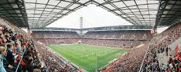 Das bild zeigt das rheinenergiestadion in köln bei nacht und in beleuchtetem zustand. 1 Fc Koln Stadionfotos Mannschaftsfotos Momentaufnahmen Aus Dem 11freunde Shop