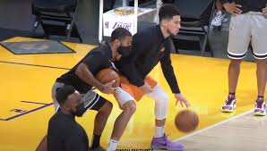 His birth name is devin armani booker. Who Are Devin Booker S Parents All You Need To Know Otakukart