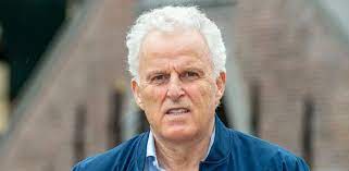 Dutch crime journalist peter r. Broer Meerdere Personen Moeten Peter R De Vries Vervangen Story