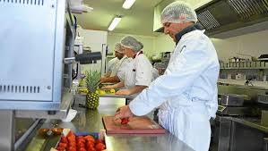 Le Telegramme Concarneau Emploi Douze Apprentis Derriere Les Fourneaux