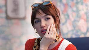 Candela vetrano inició su carrera artística desde muy joven, realizando estudios de canto, teatro, comedia musical y danza, siendo agrandadytos su primera participación en televisión. Cande Vetrano Hizo El Mejor Plato De La Segunda Noche En Masterchef Celebrity 2 El Intransigente