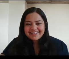 Laura Gatz's Instagram, Twitter & Facebook