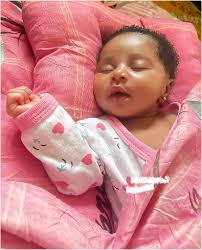 I know she's not your daughter or sister, don't push without Rip.. she  didn't w0ke up this morning 😭 #fbliestyle