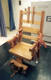 Der elektrische stuhl ist eine vorrichtung zur hinrichtung eines menschen durch elektrischen strom. Elektrischer Stuhl Wikipedia