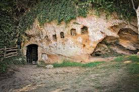 Located in greensboro, north carolina, guilford courthouse national military park preserves the largest battle of the southern campaign. Cornwallis Cave Virginia Sportsman