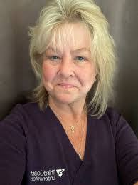 Anne Mino's Instagram, Twitter & Facebook