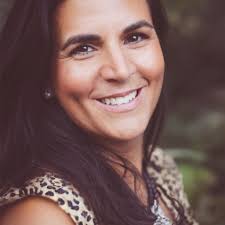 Where to buy bottled water, snacks, and fruit at the Reef in the Bahamas?