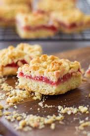 Lets bake this yummy hungarian tart! Raspberry Crumble Bars Tamarind Thyme