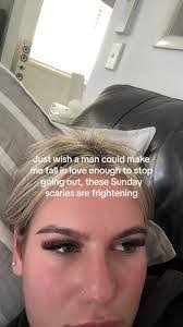 Lacey Ross's Instagram, Twitter & Facebook