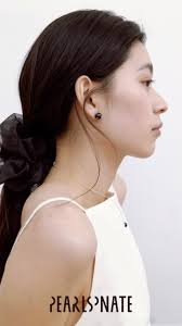 JIAH KIM X PEARLSONATE Pearl Hug Classic Necklace “A hug with love and wit”  핸드메이드 주얼리 디자이너 지아킴이 추구하는 '사랑과 위트'를 담은 콜라보 컬렉션입니다. 정신없는 하루를 바쁘게 살아가고있지는  않나요,...