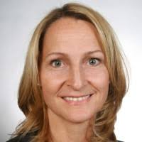 9 profils pour “Julia Mann”