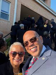 Sunday morning, Sabrina and I had the honor of worshiping at New Antioch  Baptist Church as they celebrated their 33rd Usher Anniversary. The ushers'  entrance, with such precision and uniformity, was truly