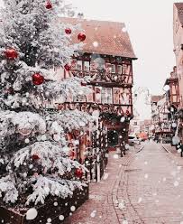 Christmas Aesthetic Cozy Lights Disney Vintage Christmas Wallpaper Ideas Looking For Inspiratio Xmas Wallpaper Christmas Aesthetic Christmas Wallpaper