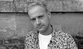 Le jeune william gardera longtemps une aversion envers ce genre musical. Un Homme Heureux Le Top De La Musique Des Annees 80