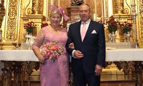 Vestidos de novia — with emil rosuarez and 4 others. Las Bodas De Oro De Antonio Y Charo