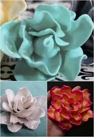 Brilliant Repurposing Project How To Make Roses Out Of Plastic Spoons Plastikflaschen Bastelarbeiten Blumen Aus Plastikflaschen Basteln Mit Flaschen
