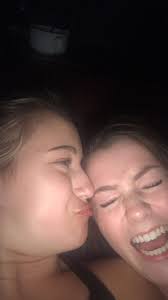 sydney maxwell (@sydneymaxwelll)