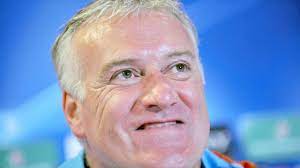It can be bought in the shop with $3,500,000 beli/r$2,600. Marseilles Trainer Didier Deschamps Ein Mann Wie Aus Einem Asterix Comic Sport Sz De