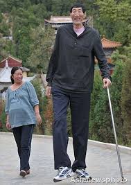 Tallest Shortest Couples 2008 09 27 09 58 44 Gmt 2008 09 27 17 58 44 Beijing Time China Daily Tall Guys Tall People Giant People