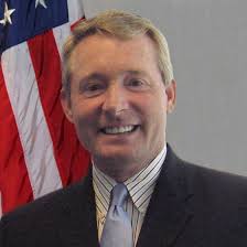 Daniel Becht's Instagram, Twitter & Facebook