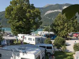Wolfgang im salzkammergut (sankt wolfgang im salzkammergut). Campingplatz Romantik Camping Wolfgangsee Lindenstrand In Salzburg Camping Info
