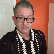 before i became a mom, i barely noticed moms. now, they're all i see.