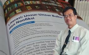 Kepala sekolah merupakan ujung tombak kemajuan dari suatu sekolah. Asep Ganda Sadikin Penulis Buku Bahasa Indonesia Inspirasiku Saat Sma