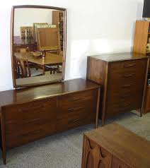 Broyhill bedroom set for sale. 3 Piece Broyhill Emphasis Bedroom Set Vintage Modern