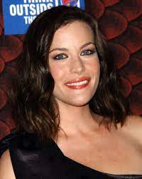 Liv Tyler Bob Google Search Wavy Bobs Elegant Hairstyles Hair Inspiration