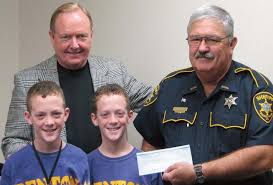 Nov08Lawman:Layout 1.qxd