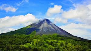 Flores (portuguese for flowers) is an island in nusa tenggara, indonesia. Study Abroad Program San Joaquin De Flores Costa Rica Api Abroad