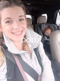 Stylish OOTD for SAHMs: Easy Outfit Inspiration