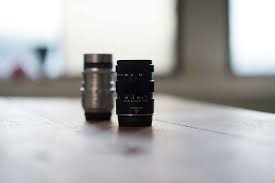 Caneca Em Formato De Lente De Camera Meyer Optik Trioplan F 2 8 Bokeh Bolha De Sabao Recentemente Foi Realizada Uma Campanha No Kickstarter Para Traze Mirrorless Camera Photo Lens Soap Bubbles