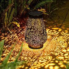 Solar garten hängende laterne außen mit einem langlebigen kreisring, mit. Led Solarlaterne Fur Aussen Garten Deko Metall Solar Laterne Fur Aussen Mit Ip65 Wasserdicht Joycreator Hangend Solarlampe Garten Balkon Terasse Schwarz Amazon De Beleuchtung