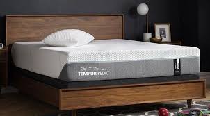 Tempur Pedic Mattress With Bed In 2020 Tempurpedic Mattress Mattresses Reviews Temperpedic Mattress Reviews