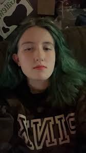 Follow @oliviadeason