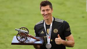 21.08.1988) is a polish forward and at fc bayern since 2014. Robert Lewandowski Breaks 49 Year Goal Scoring Record With 41st Goal Of The Season Cnn