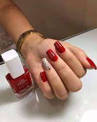Las uñas decoradas con diarios son otra buena idea para embellecer tus uñas y hacer que se vena maravillosas. Pin De Deanaa Love En Nails Manicura De Unas Unas Decoradas Decorados Para Unas Cortas