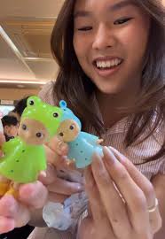 Sophia Rain Sonny Angel