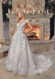The elegant mermaid wedding gown styles. Cap Sleeve Wedding Dress Photos Cap Sleeve Wedding Dress Pictures Weddingwire Com
