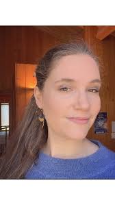 Throwback Johannespassion with @silkroadsymphony and @janmoritzonken !  Singing “Es ist vollbracht”, one of my favorite arias ever, so difficult,  so moving, so many feelings! 🫶🏻 I don't often get usable pics from