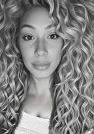 Mommy y Bestie: Un Dueto de Amor y Fe