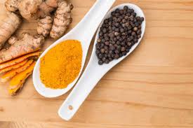 Possiamo dire che la limonata alla curcuma è davvero una bevanda eccezionale e completa, può la limonata alla curcuma è ideale per rinfrescarci in estate, ma anche per vivere serenamente le. Olio Alla Curcuma Elisir Per La Salute