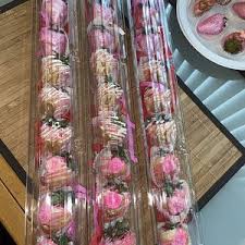 The most common treat boxes for strawberries material is metal. Clear Strawberry Or Treat Single Rose Box Etsy Rose Box Single Rose Rose Boxes