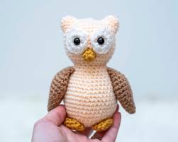 Free Owl Crochet Pattern - Oswald the Owl Amigurumi