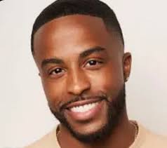 Did Sav have a nose job in later seasons?