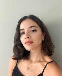 Nayeli Cintron's Instagram, Twitter & Facebook