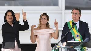 Ela é esposa de 38.° presidente do brasil . Michelle Bolsonaro Esta Com Covid 19 Anuncia Planalto Noticias E Analises Sobre Os Fatos Mais Relevantes Do Brasil Dw 30 07 2020
