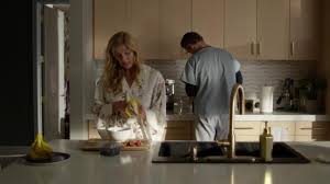 'Dirty John' clip: 'What's in the safe?'