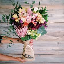 La dolce vita shoppers save an average of 23% when they used our coupons. Farmgirl Flowers Chasing Saturdays